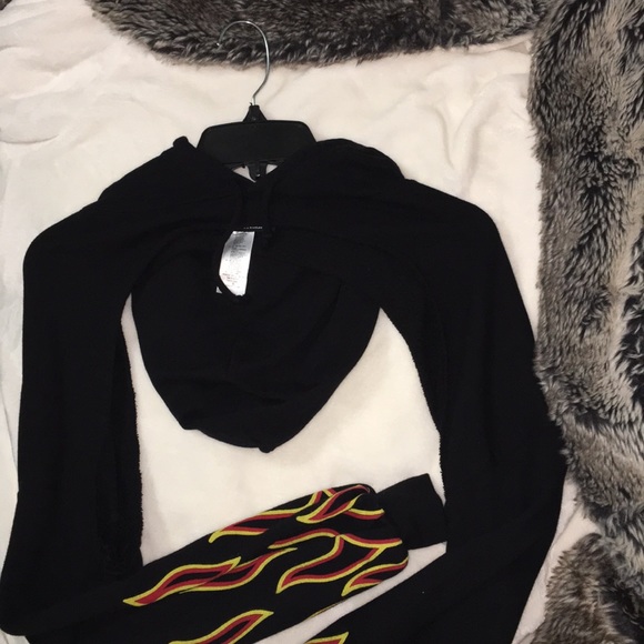 Cutout Hoodie - Picture 3 of 3